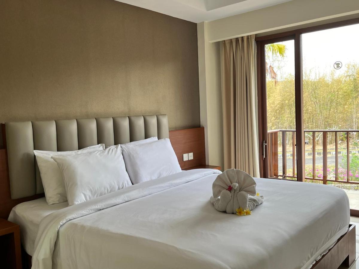 New Kuta Hotel ウルワツ エクステリア 写真