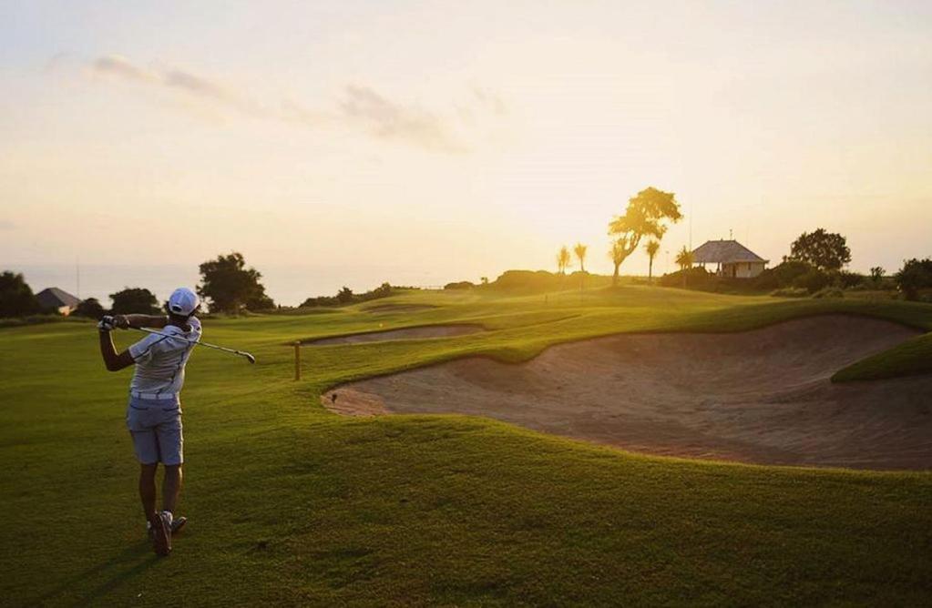 New Kuta Hotel ウルワツ エクステリア 写真