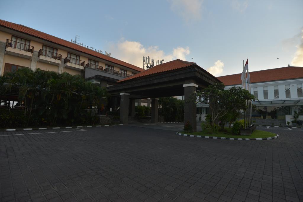 New Kuta Hotel ウルワツ エクステリア 写真